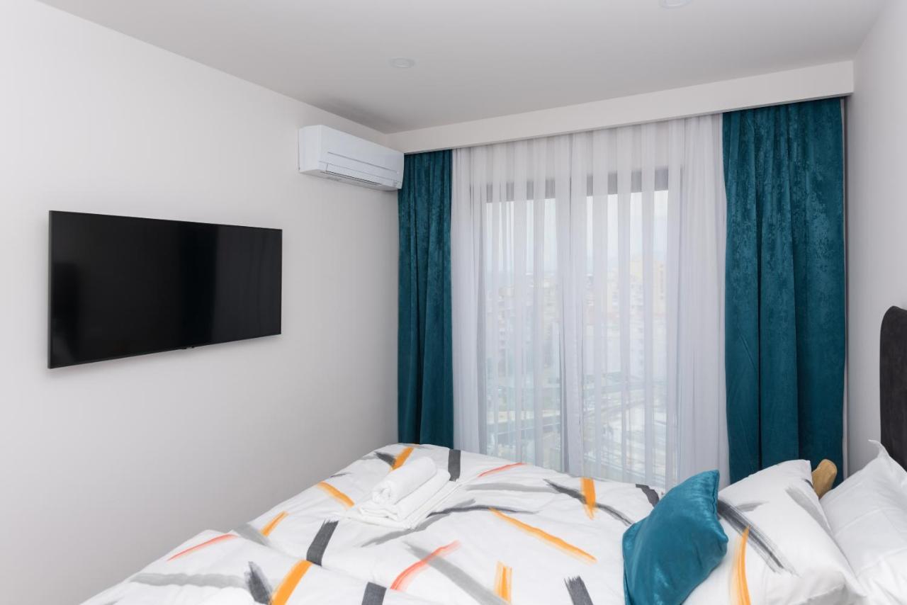 Luxury Adria Sea & City View Apartment Макарска Экстерьер фото